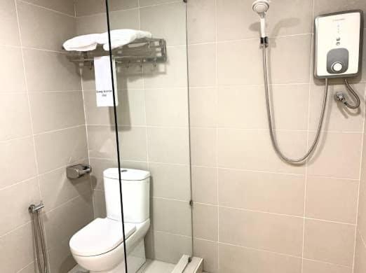 Kluang Riverview Hotel Bagian luar foto