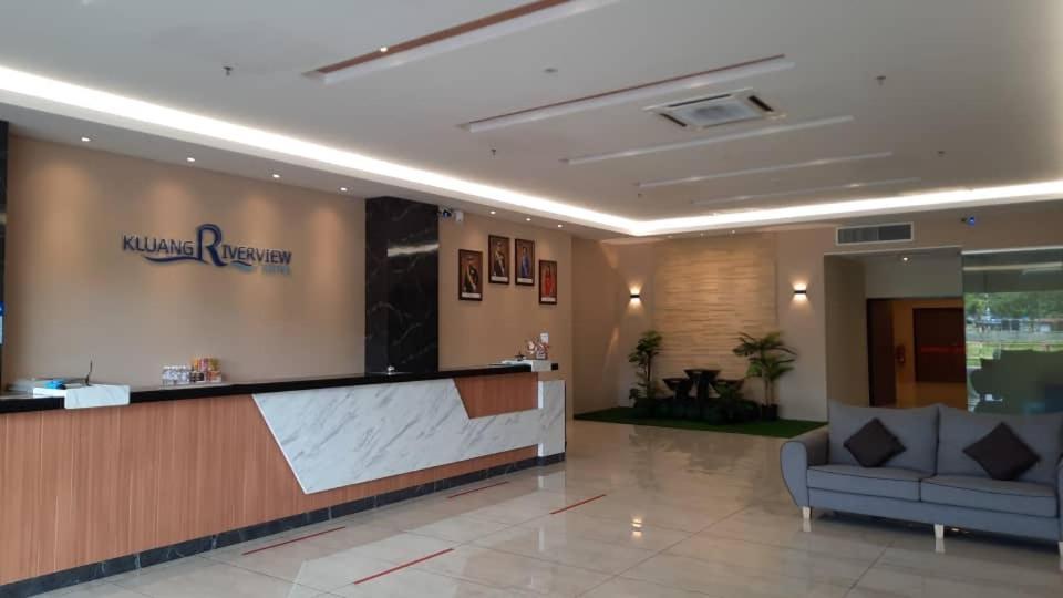 Kluang Riverview Hotel Bagian luar foto